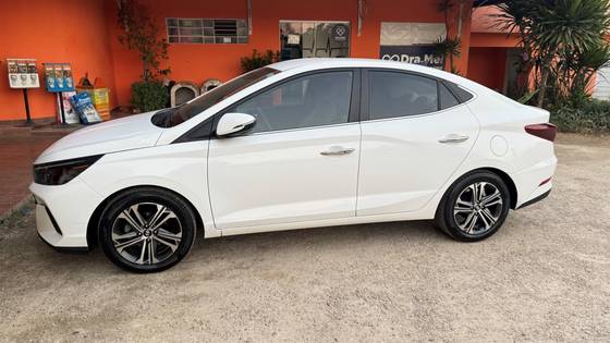 HYUNDAI HB20S 1.0 TGDI FLEX PLATINUM PLUS AUTOMÁTICO HYUNDAI HB20S 1.0 TGDI FLEX PLATINUM PLUS AUTOMÁTICO